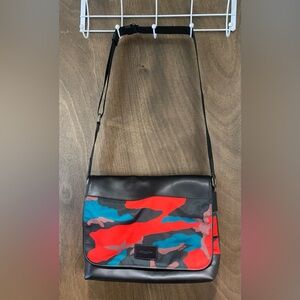 Coach messenger bag EUC Camo